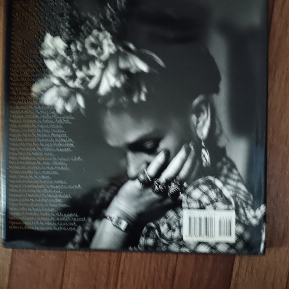 LEGENDS. WOMEN WHO HAVE CHANGED THE WORLD THROUGH THE EYES OF GREAT WOMEN WRITER - Picture 2 of 3